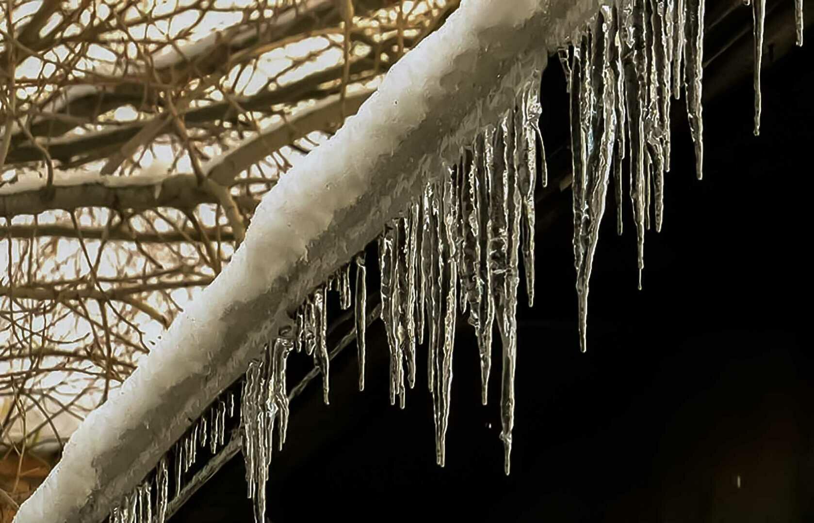 КРАСА  СОСУЛЕК  ДЛЯ  ВНИМАНЬЯ