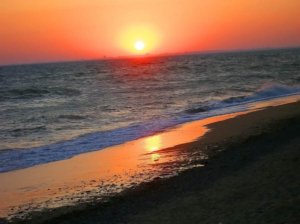 Южным вечером сражена