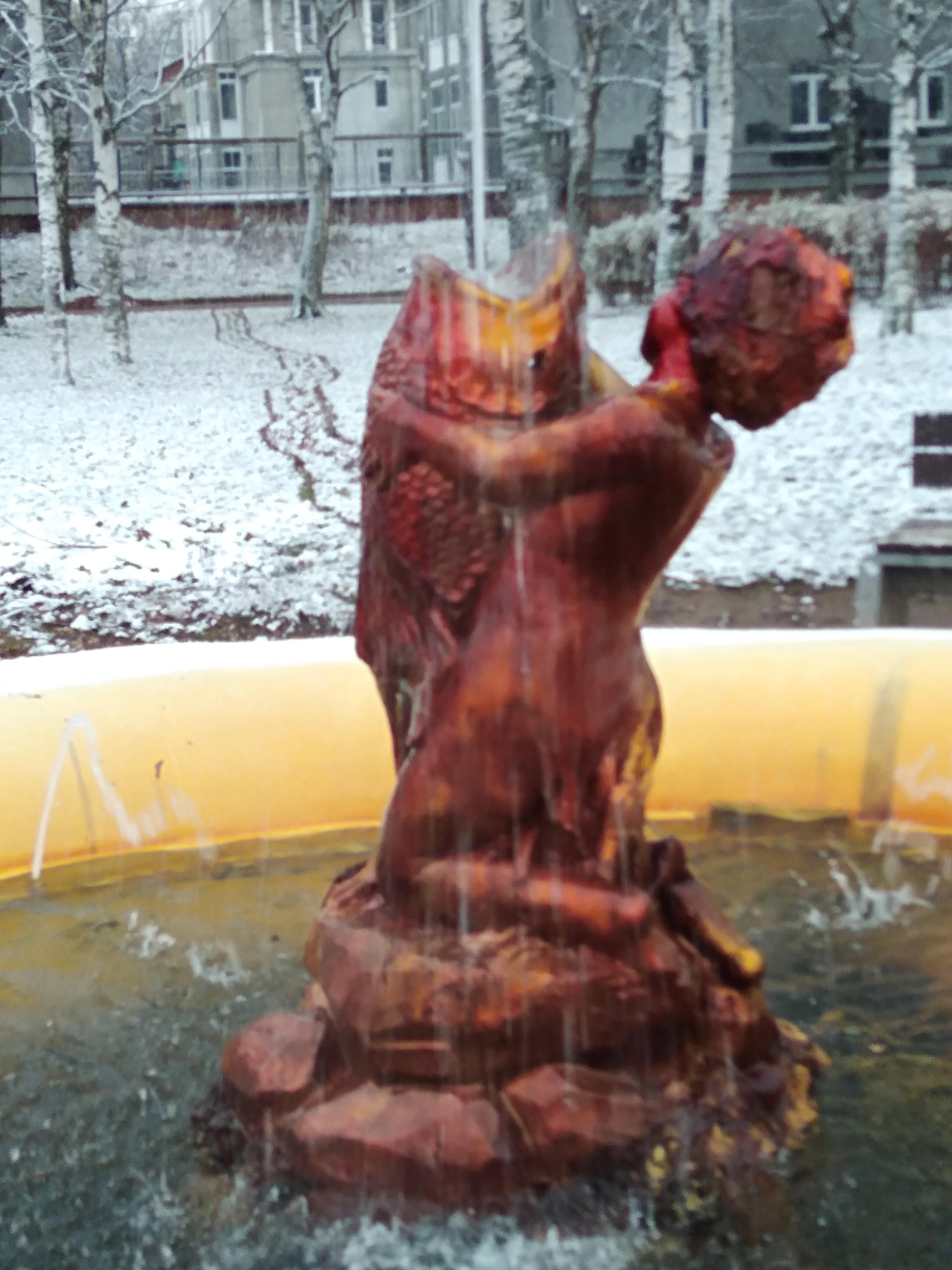 Мальчик и рыба