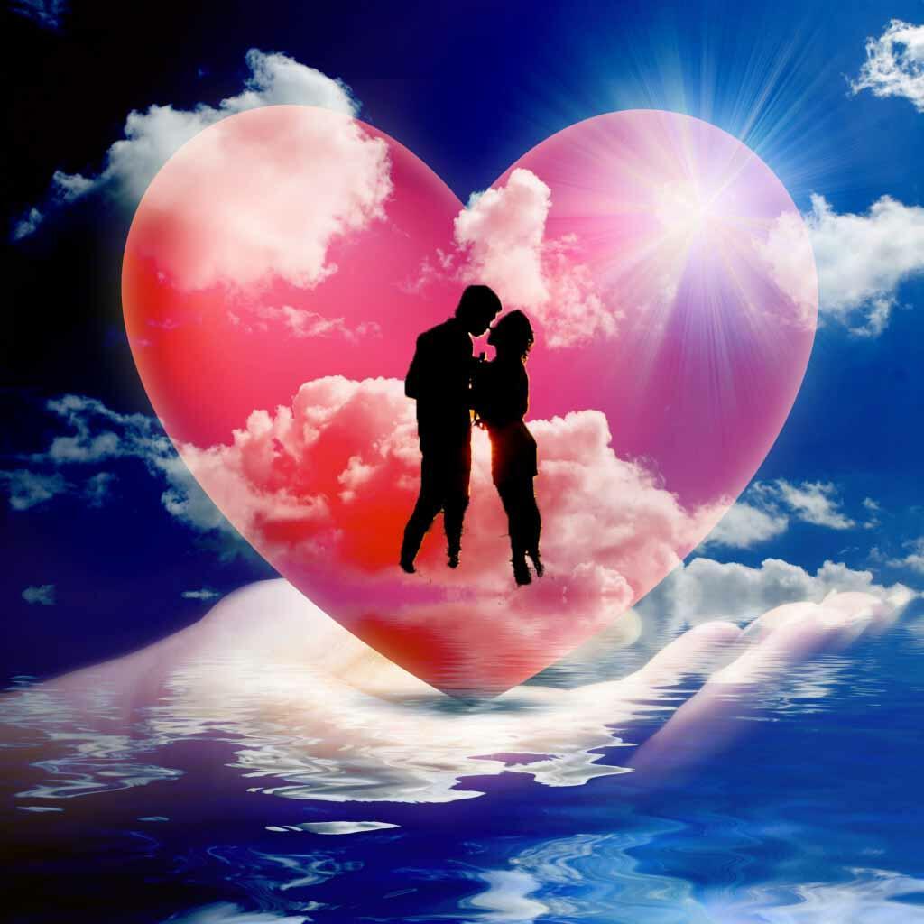 Любовь с любовью в любовь дышит