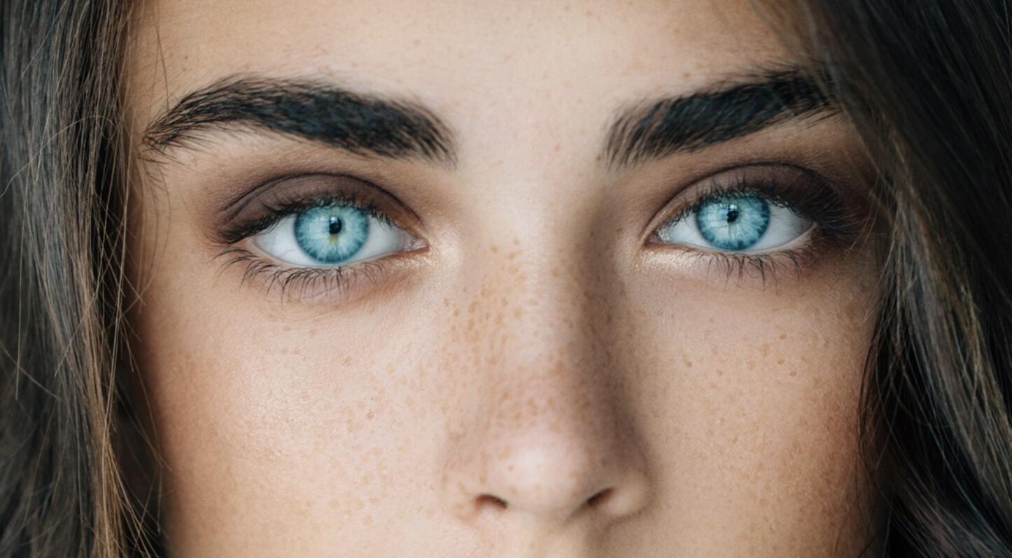 Глаза Цвета Аквамарин