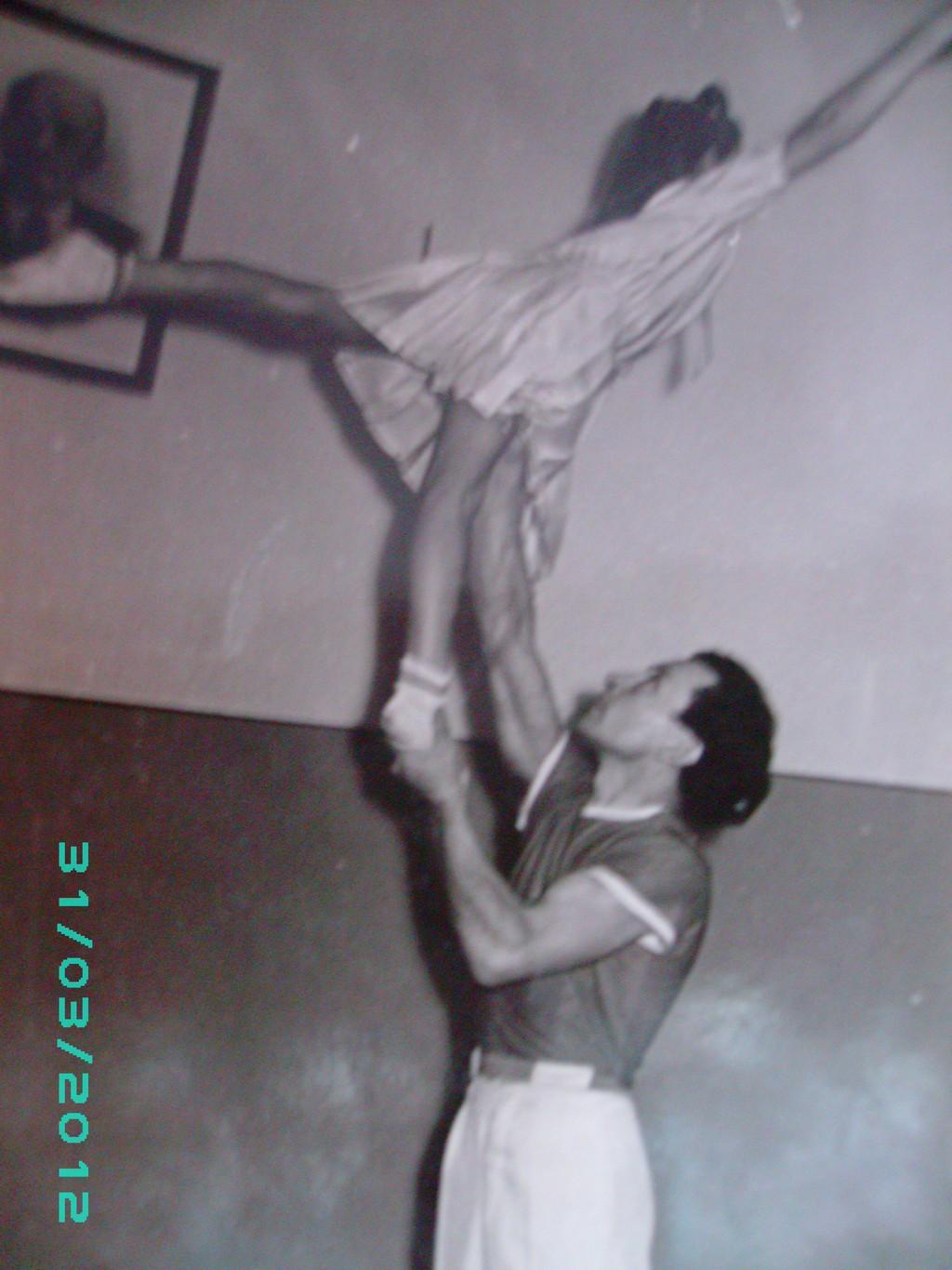 ПАПИНА ДЕВОЧКА - ПРИПЕВОЧКА,