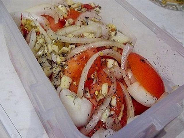 Ну, что, мой давний друг? Опять стакан кефиру?