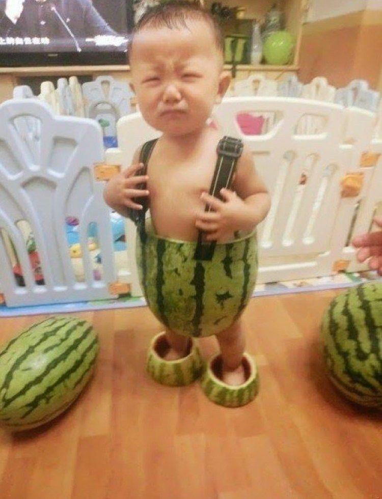 НОВОГОДНИЙ КОСТЮМ - (с улыбкой)