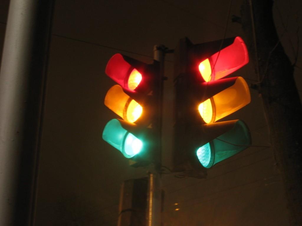 На светофоре