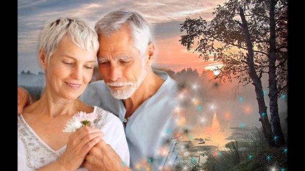 А,жизнь течёт...