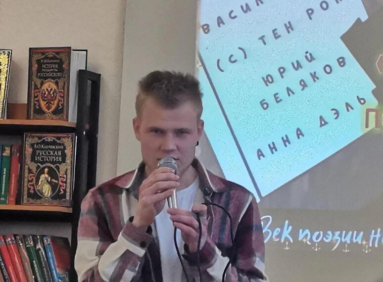 К сильной женщине