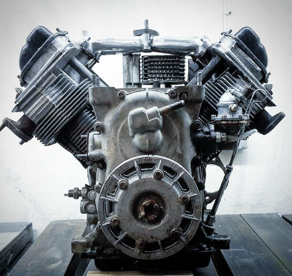 Когда я ехал между делом по шоссе