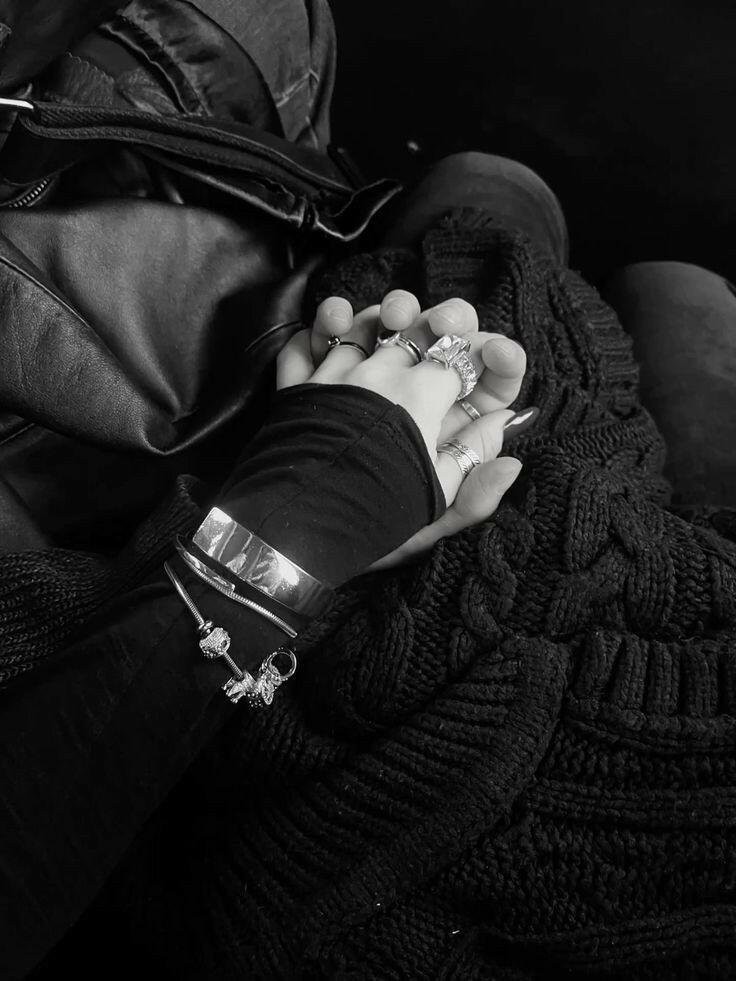 Тень за стеклом