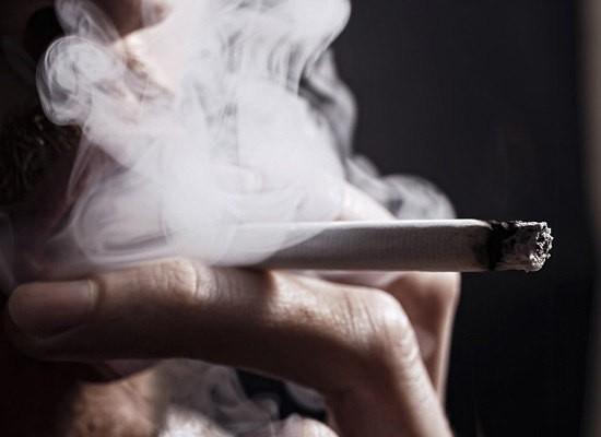 ...і падали думки у попільничку...