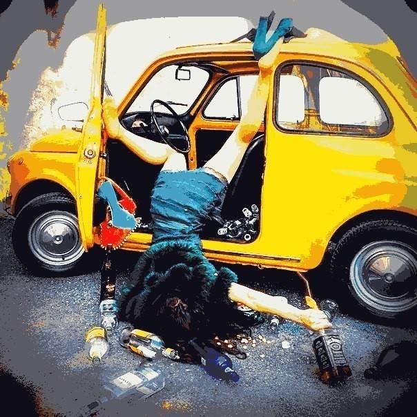 Приём стеклотары на улице Лизы Чайкиной в 2003