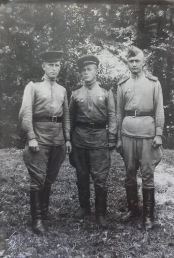 Светлой памяти отца