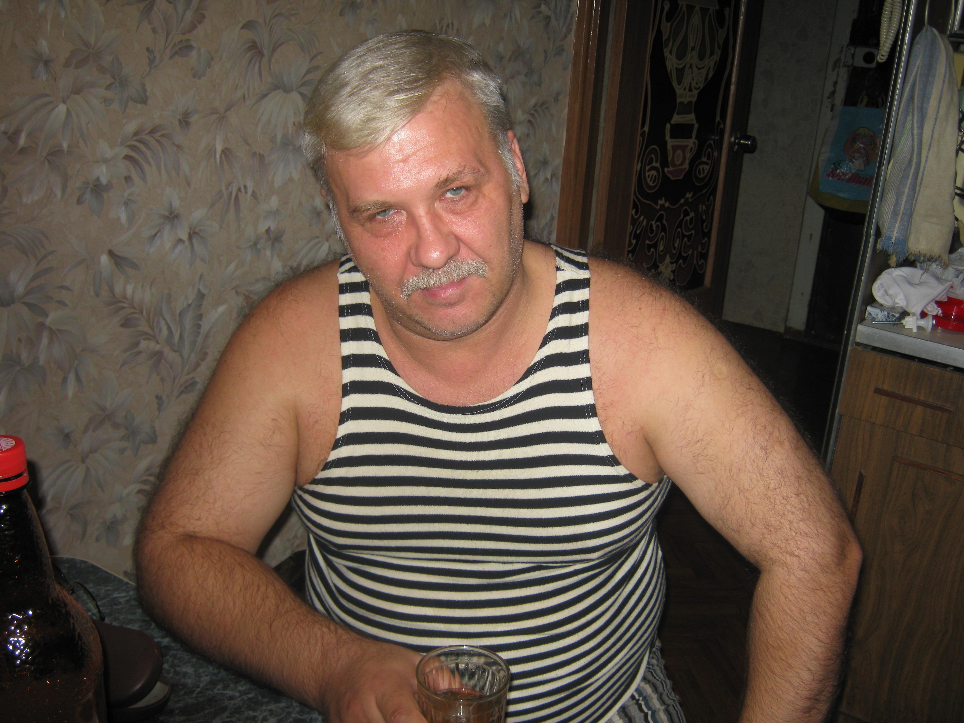 "Друг семьи"  Светлой памяти Сизова С.Н.