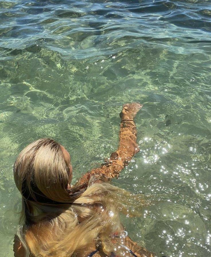 Я плыву до буйка 