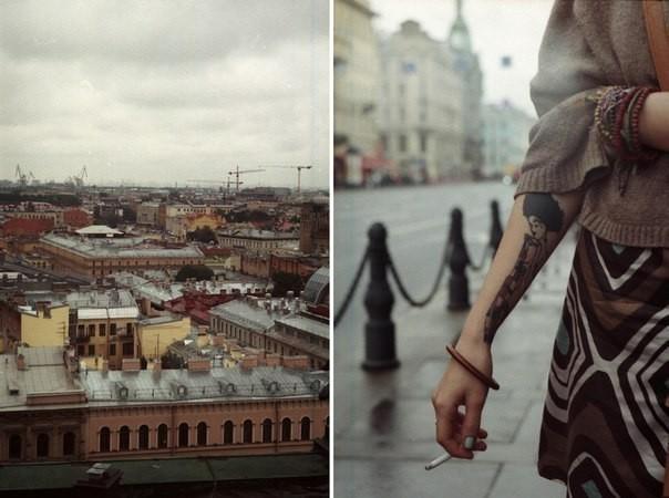 с опозданием