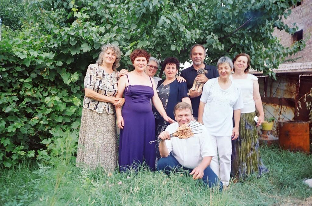 Наташе и Толику, родившимся под созвездием Рака