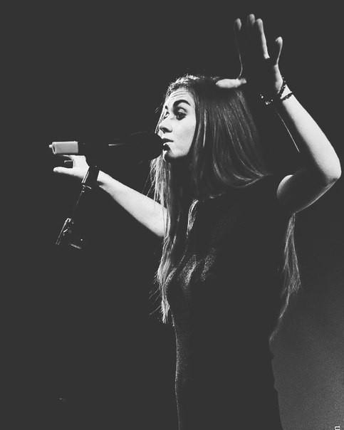 Сами ангелы люди себе и себе сами черти...