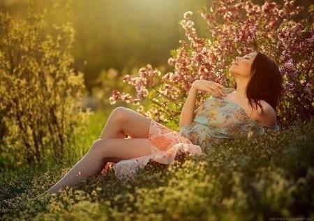 Дыханье нежного романса...