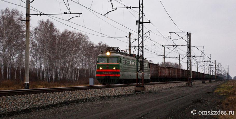 На переезде.