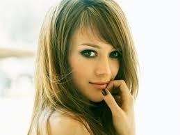 Уголками губ, краешком ресниц