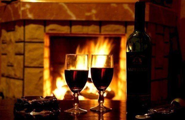 Свеча, хрусталь, вновь на столе...18+