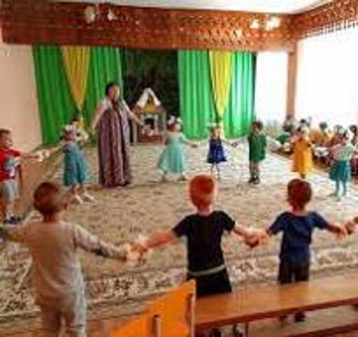 В ДЕТСКОМ САДУ