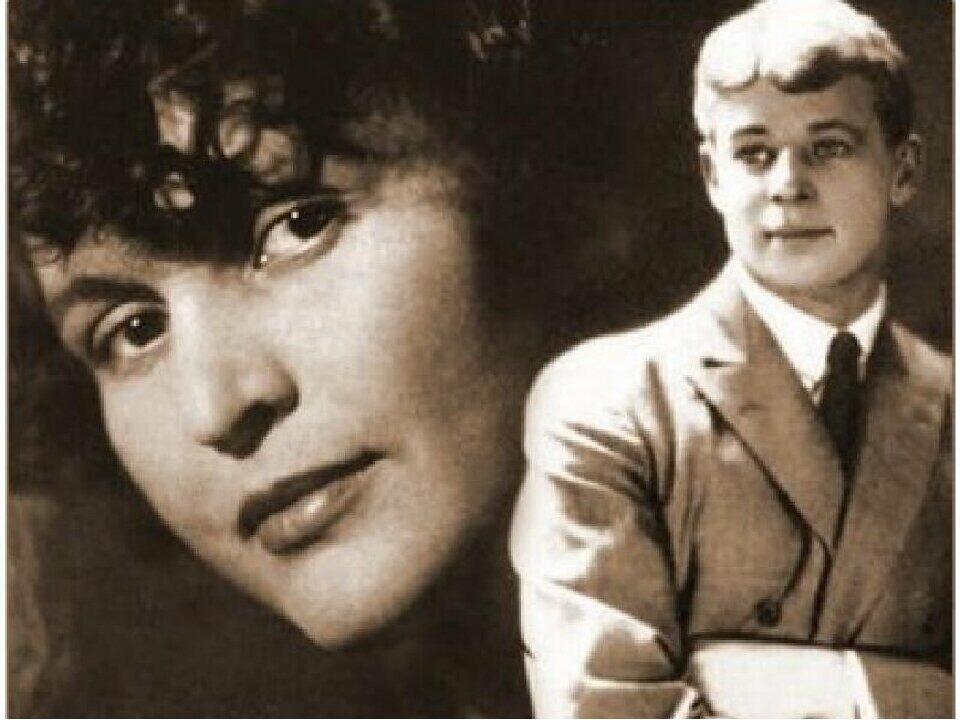 СЕРГЕЮ ЕСЕНИНУ ПОСВЯЩАЮ!  /От того что любить не умел!/