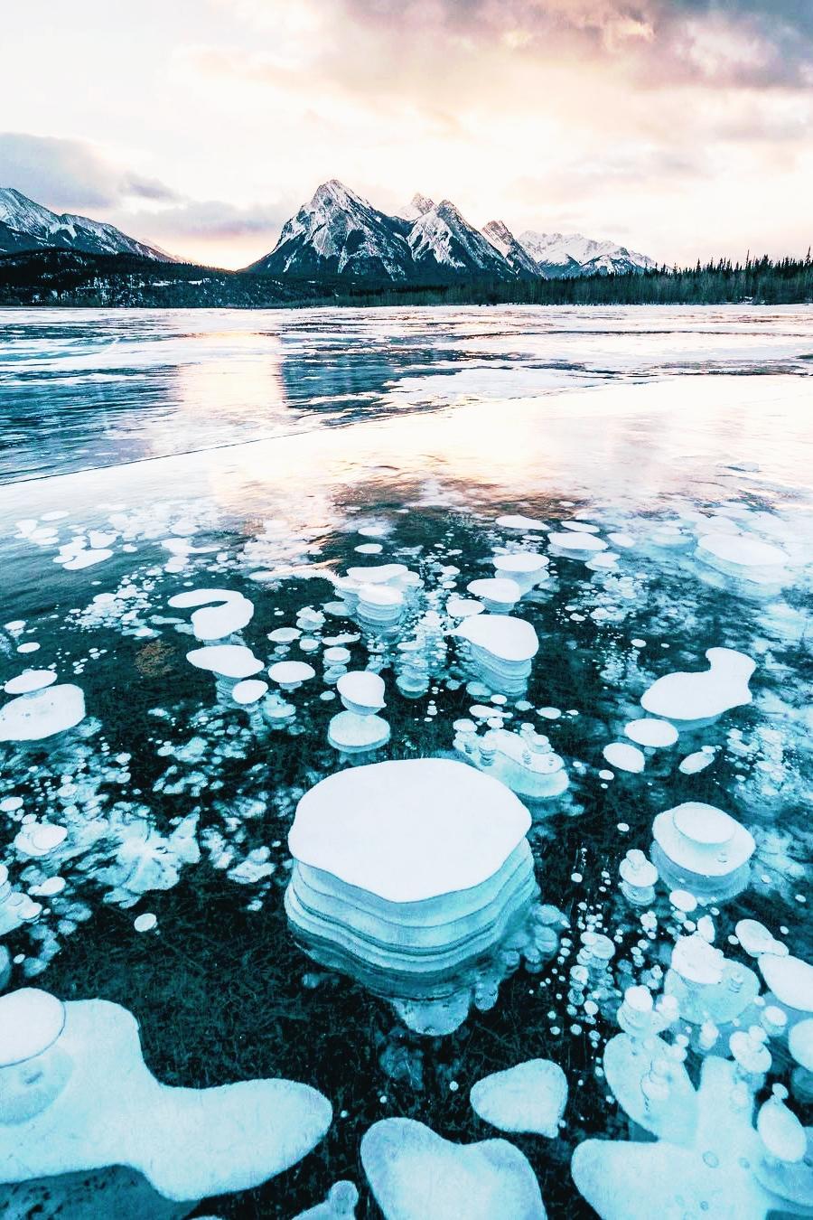 В её глазах.