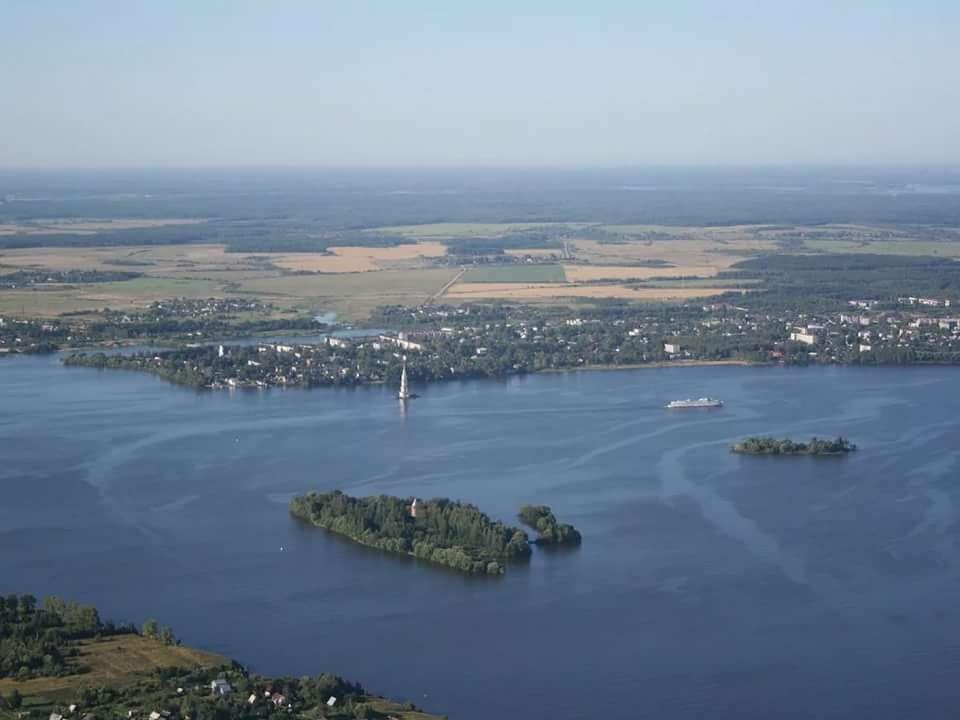 Летом на Волге