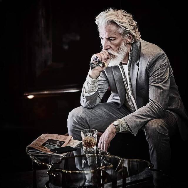 перелистываю...