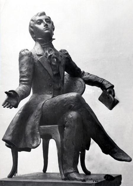 НЕЧАСТО ДУМАЮТ ПОЭТЫ...