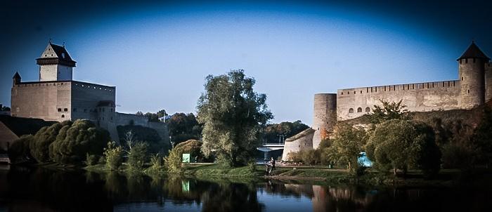 Бастионы закрыли глаза