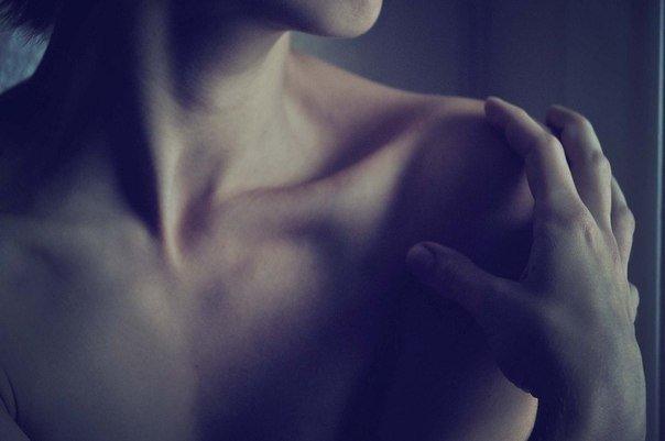 Баритоном сердце..