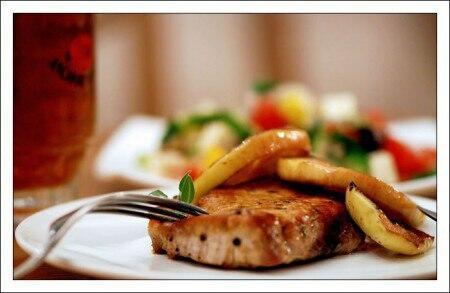 "РАБОТНИЧКИ"  СТАРАЮТСЯ...         ( ШУТКА )