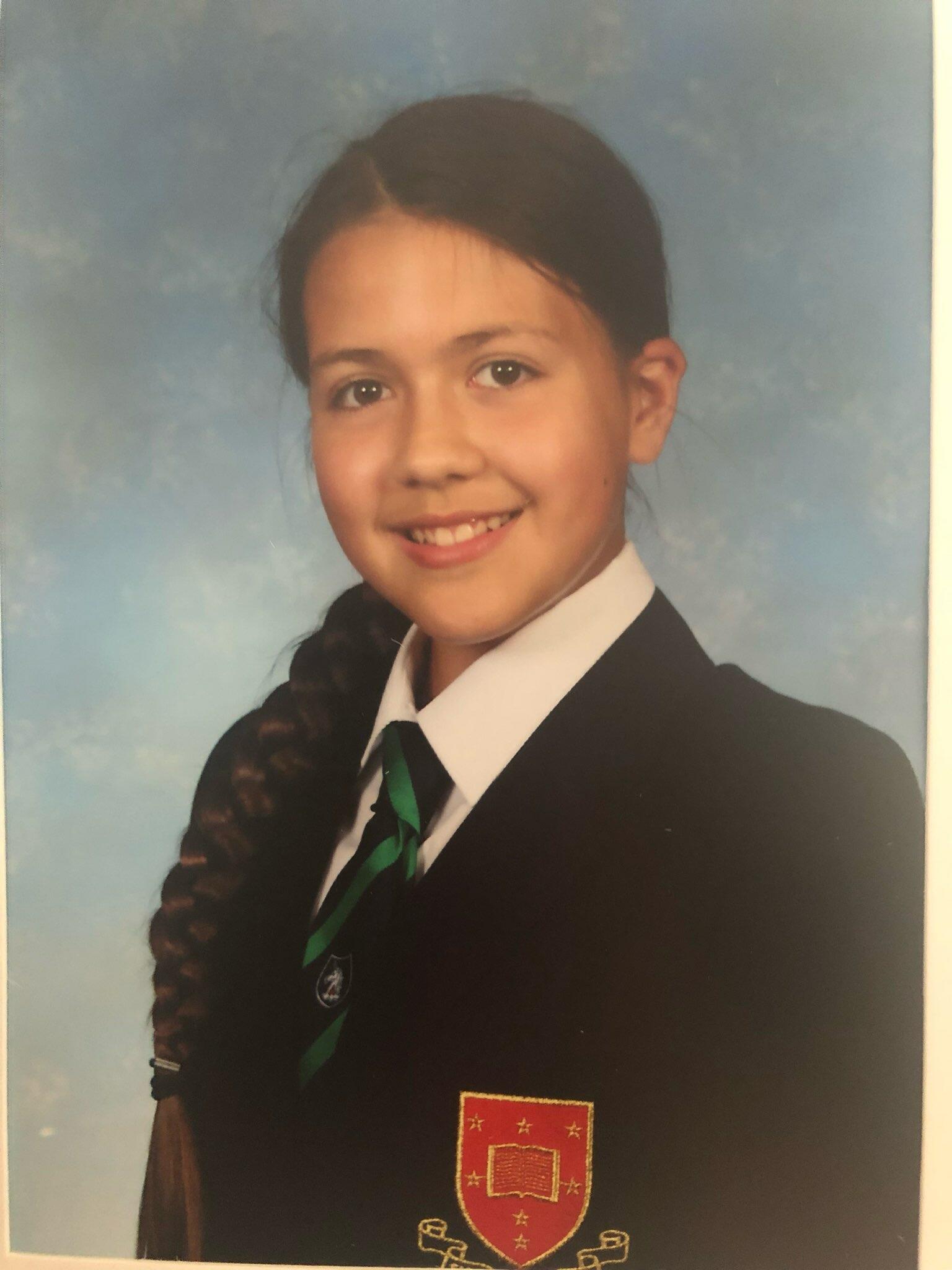 ДАШУНЕ – 16 ЛЕТ