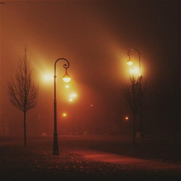 Опять фонари горят...