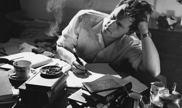 В раздумьях