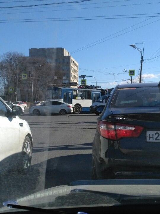 шутка про троллейбус