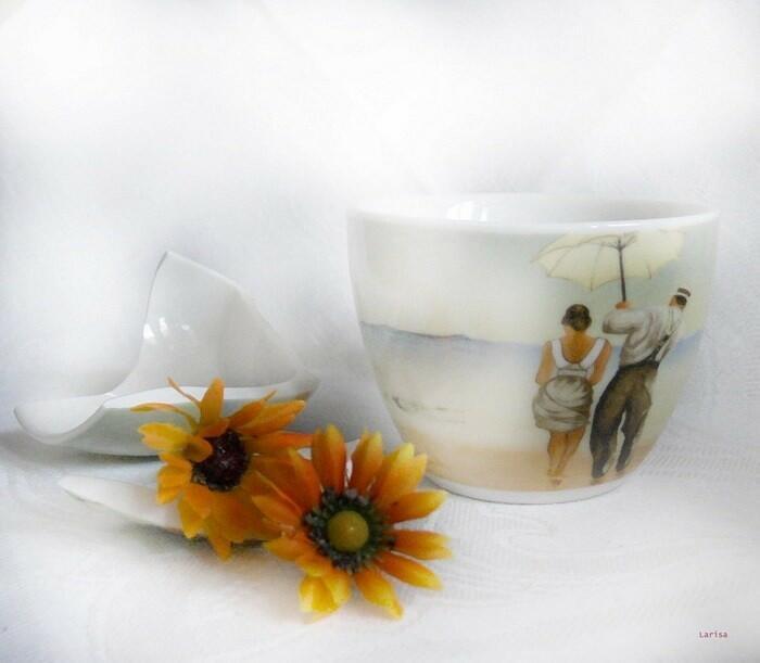 Разбитый стакан... ( хокку)...