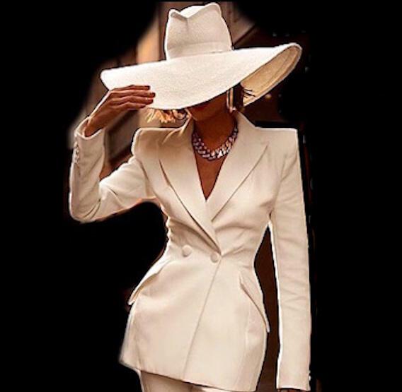 Просто я, Женщина!