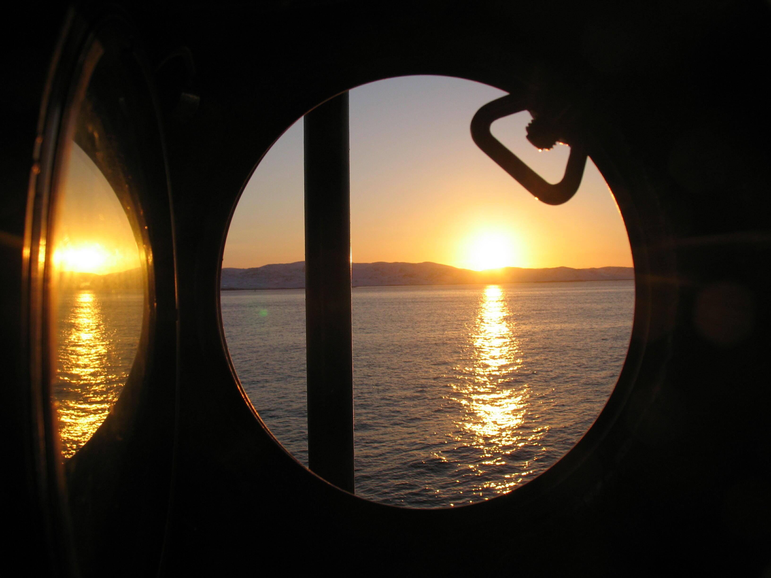 А! Опять про море!..