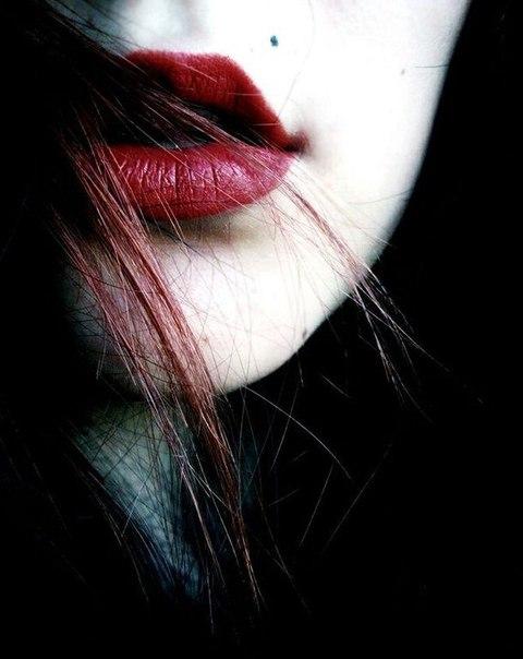 ХОЧУ ТЕБЯ ПОЦЕЛОВАТЬ (песня)