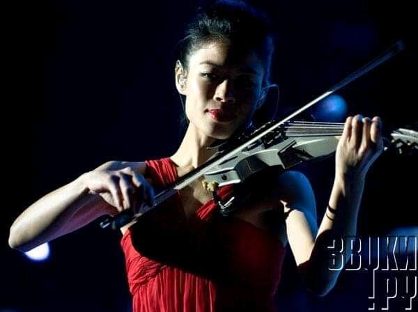 Её жизнь - это шторм...Чудесной и талантливой скрипачке Ванессе Мэй!!!