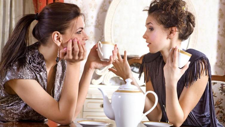 В НАШЕМ ПЕРЕУЛОЧКЕ