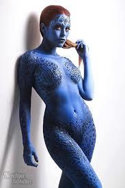 Синяя женщина