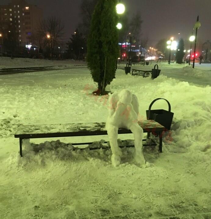 "День теперь стал раньше уходить..." (19.12.2021)