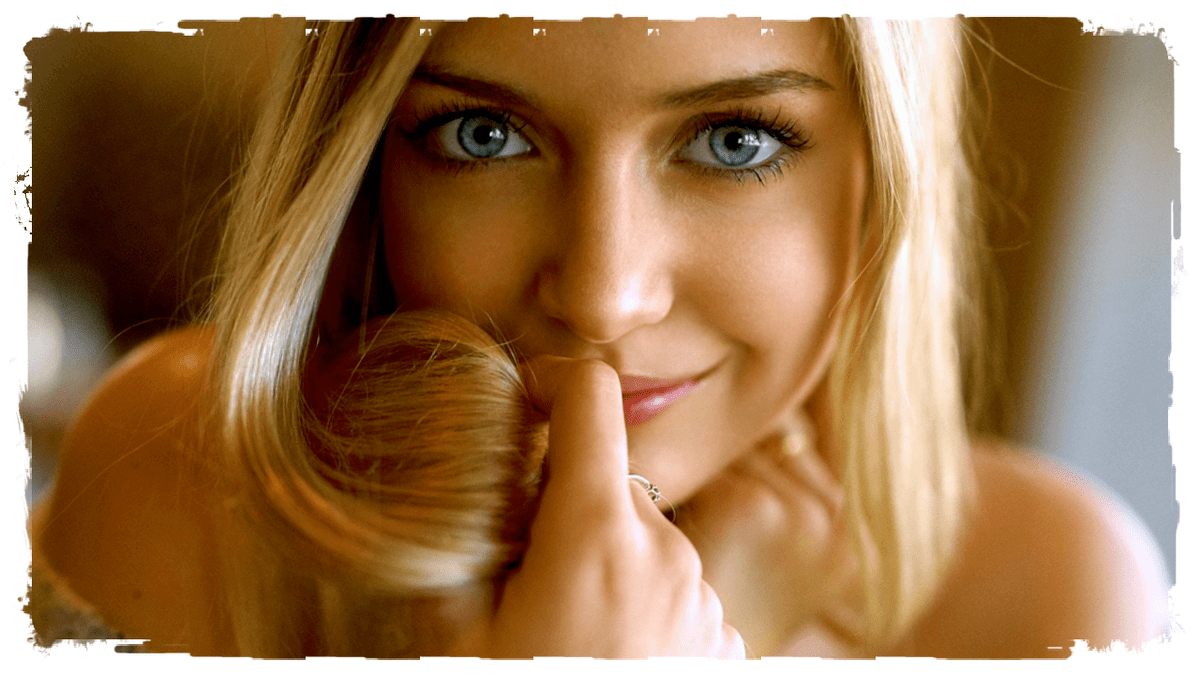 РАЗЛУКА  ДОМА  НЕ  НАЙДЁТ