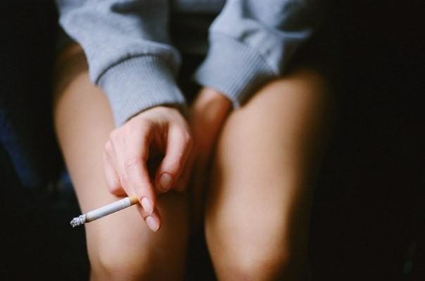 И ночью темной ты закуришь.