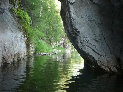 Монолог валунов речного порога