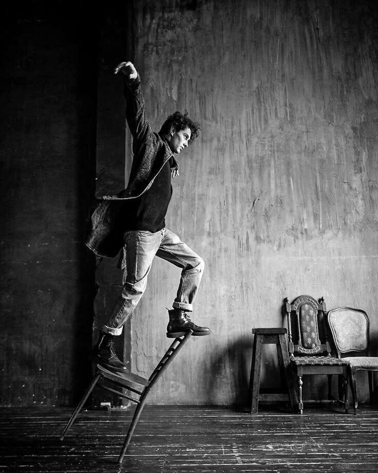 На розі біля «Фори» п’ють вино